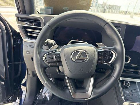 Certified 2025 Lexus GX 550 w/ Cold Area Package AWD/4WD image 14