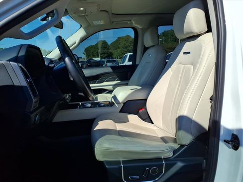 Used 2020 Ford Expedition Platinum image 20