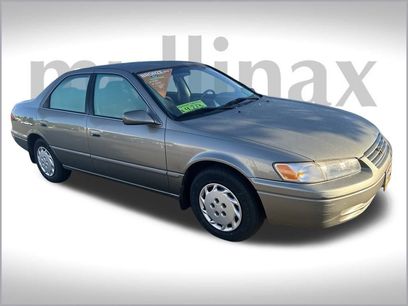 Used 1998 Toyota Camry LE