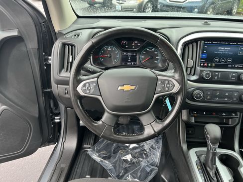 Used 2022 Chevrolet Colorado LT w/ Fleet Safety Package RWD image 13