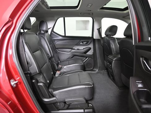Used 2020 Chevrolet Traverse High Country AWD/4WD image 16
