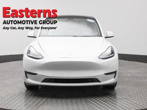 Used 2020 Tesla Model Y Long Range image 2