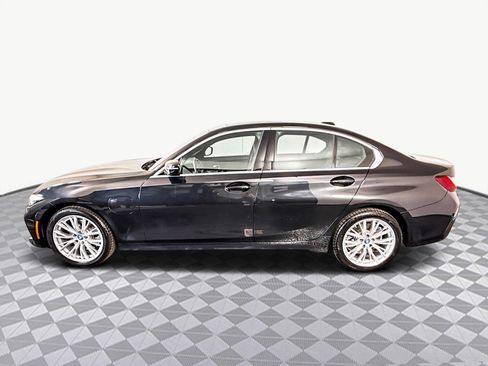 Used 2024 BMW 330e image 6