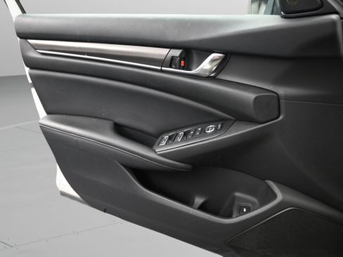 Used 2021 Honda Accord Sport image 32