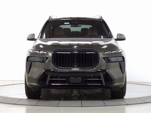 Used 2026 BMW X7 xDrive40i w/ M Sport Package image 2