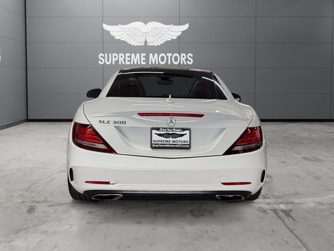 Used 2019 Mercedes-Benz SLC 300 image 4