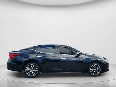 Used 2017 Nissan Maxima 3.5 SV image 4