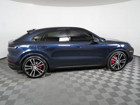 Certified 2025 Porsche Cayenne S image 28