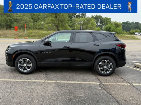 Certified 2024 Chevrolet Blazer LT FWD image 2