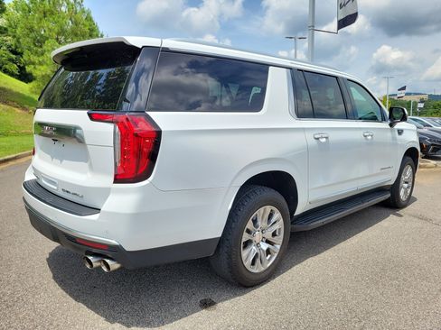 Used 2021 GMC Yukon XL Denali RWD image 25