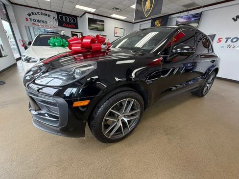 Used 2022 Porsche Macan AWD/4WD image 6