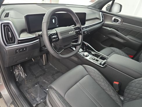 Used 2026 Kia Sorento SX Prestige AWD/4WD image 17