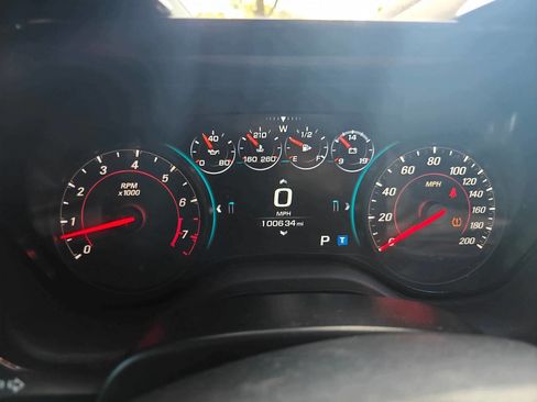 Used 2016 Chevrolet Camaro SS RWD image 14