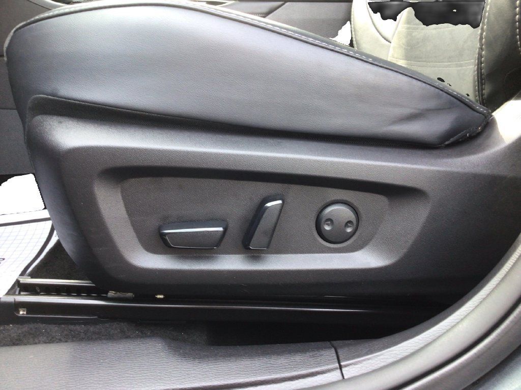 Used 2025 Mitsubishi Outlander AWD image 19