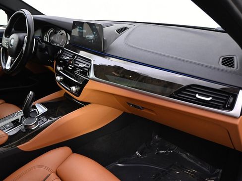 Used 2017 BMW 540i xDrive image 14