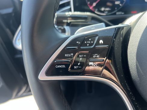 Used 2025 Mercedes-Benz E 350 Sedan image 19