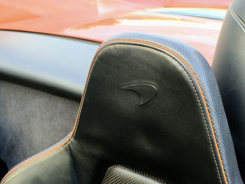Used 2015 McLaren 650S Spider RWD image 24