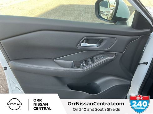 New 2026 Nissan Rogue SV FWD image 16