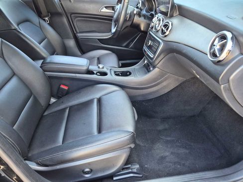 Used 2020 Mercedes-Benz GLA 250 4MATIC image 19