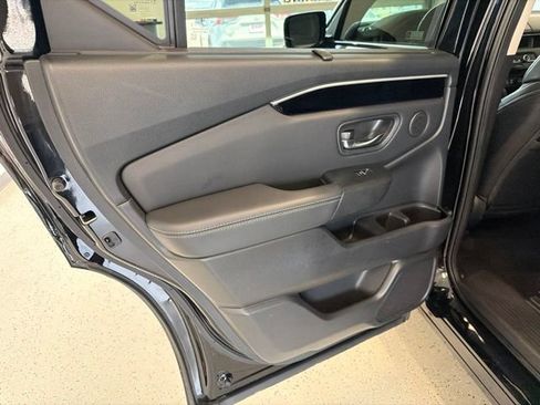 Used 2023 Honda Pilot Touring image 49