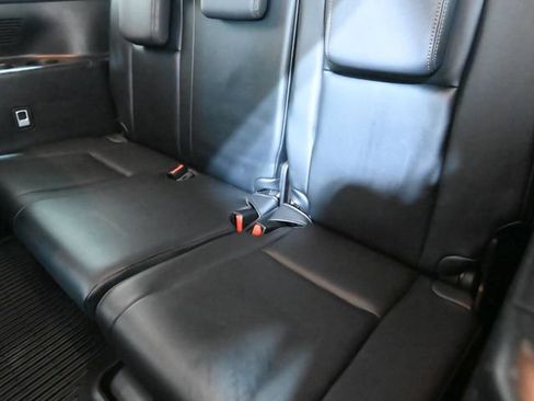 Used 2014 Toyota Highlander Limited AWD/4WD image 10