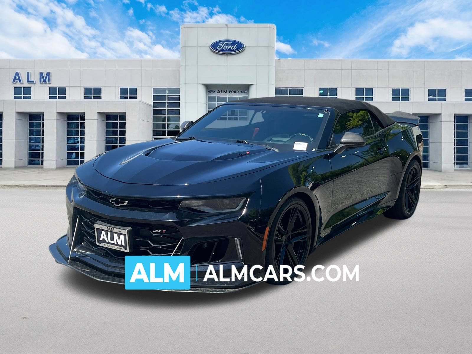 Used 2021 Chevrolet Camaro ZL1 RWD image 1