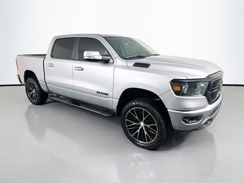 Used 2020 RAM 1500 Big Horn AWD/4WD image 1
