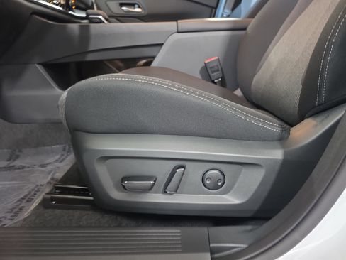 New 2026 Nissan Rogue SV w/ Cold Weather Package FWD image 28