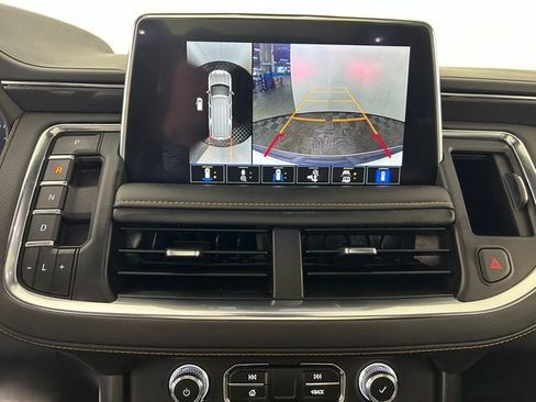 Used 2024 GMC Yukon AT4 w/ Technology Package AWD/4WD image 24