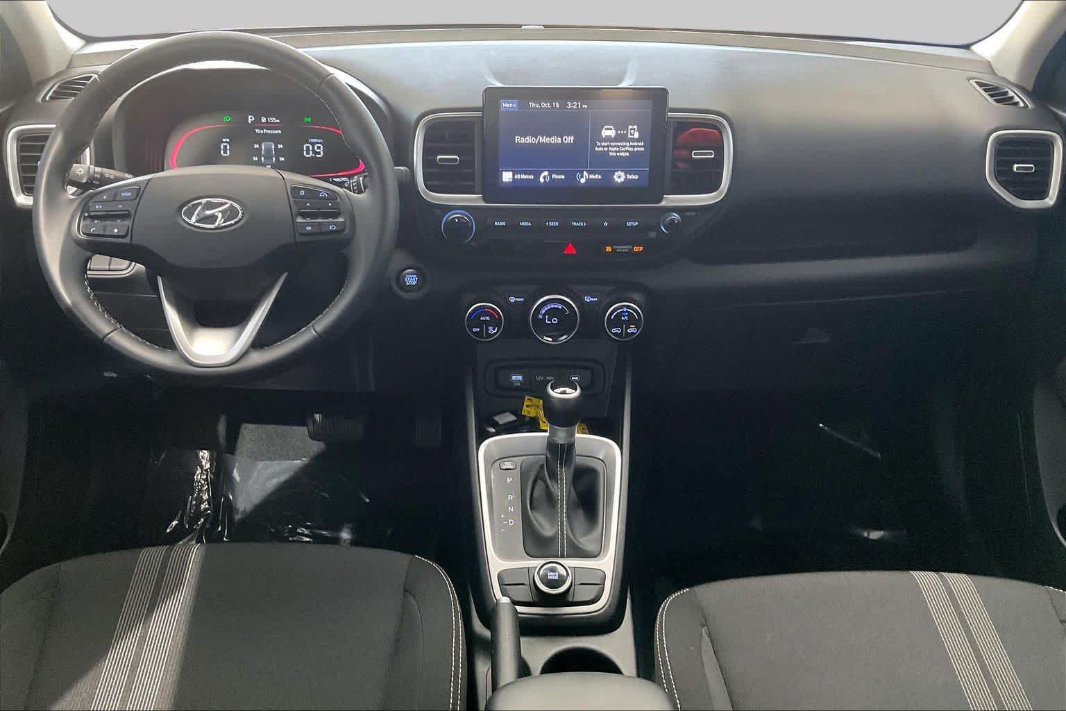 Certified 2025 Hyundai Venue SEL FWD image 16