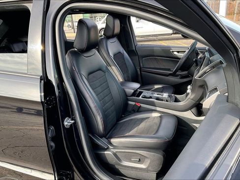 Used 2024 Ford Edge ST-Line w/ Class II Trailer Tow Package image 6