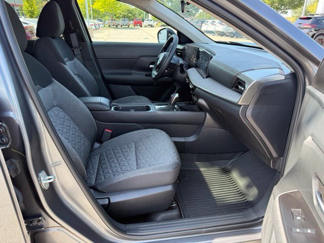 Certified 2026 Nissan Kicks SV w/ SV Premium Package AWD/4WD image 29