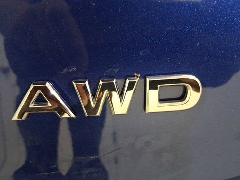 Used 2023 Nissan Rogue S AWD/4WD image 26