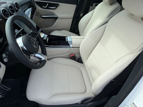 New 2026 Mercedes-Benz GLC 300 image 4