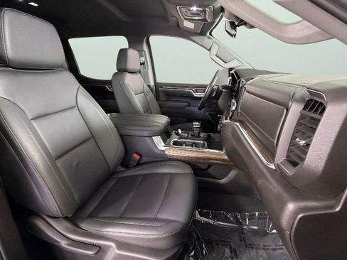 Used 2025 Chevrolet Silverado 1500 RST w/ Convenience Package II AWD/4WD image 36