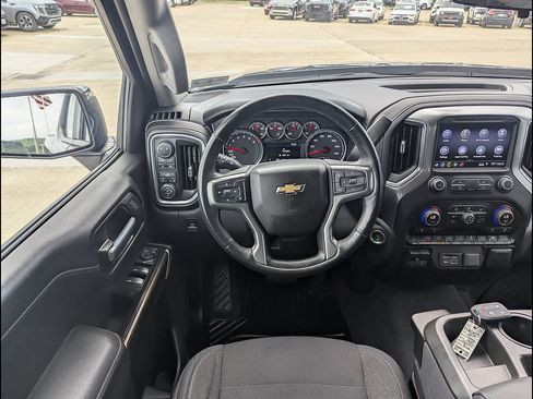 Used 2019 Chevrolet Silverado 1500 LT w/ All-Star Edition AWD/4WD image 3