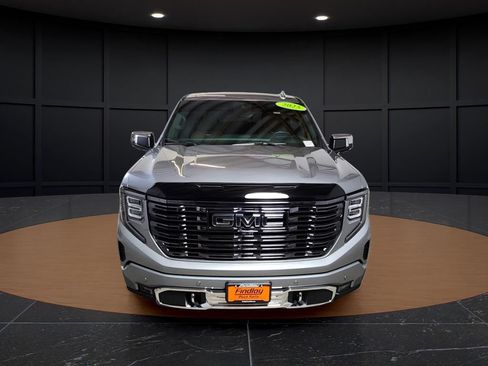 Used 2025 GMC Sierra 1500 Denali Ultimate AWD/4WD image 8