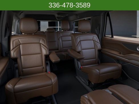 New 2026 Lincoln Navigator L Reserve AWD/4WD image 11