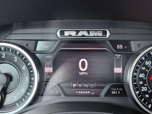 Used 2020 RAM 1500 Big Horn AWD/4WD image 19