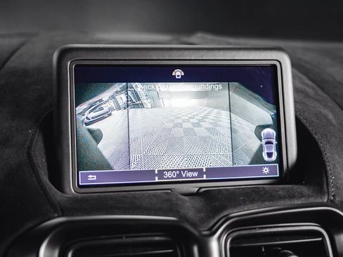 Used 2021 Aston Martin V8 Vantage Coupe image 54