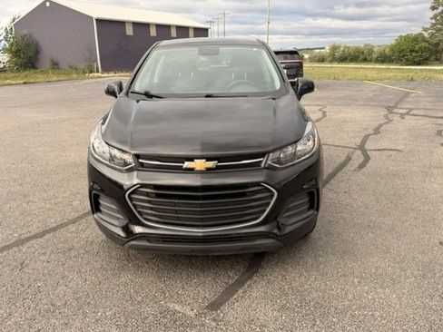 Used 2020 Chevrolet Trax LS w/ Tint and Cruise Package AWD/4WD image 2
