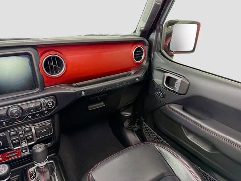Used 2019 Jeep Wrangler Unlimited Rubicon AWD/4WD image 25