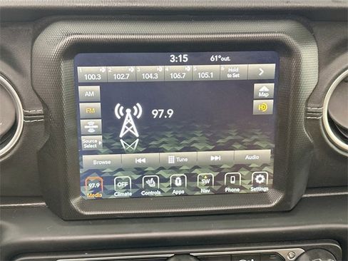 Used 2022 Jeep Wrangler Unlimited Sahara w/ Cold Weather Group image 14