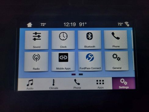 Used 2019 Ford Fusion SE FWD image 23