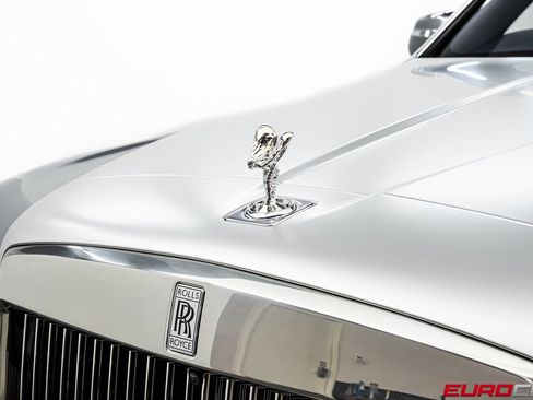 Used 2022 Rolls-Royce Cullinan image 11