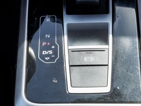 Used 2020 Audi Q7 3.0T Premium Plus AWD/4WD image 45