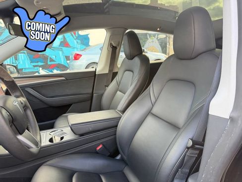 Used 2023 Tesla Model Y AWD image 7
