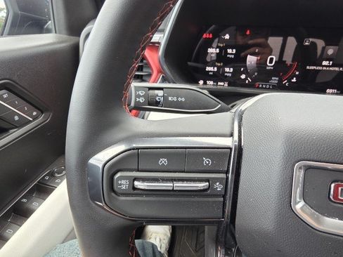 Used 2026 GMC Canyon AT4X AWD/4WD image 21
