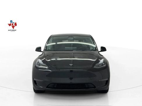 Used 2025 Tesla Model Y Long Range RWD image 7