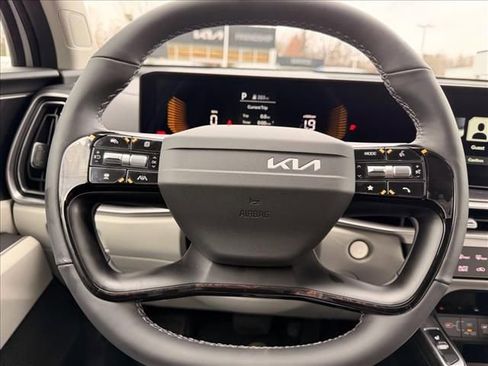 New 2026 Kia Sorento S AWD/4WD image 16